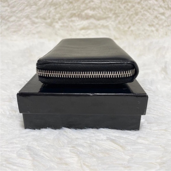 Yves Saint Laurent Black Wallet with Gold Accents - Picture 4 of 13